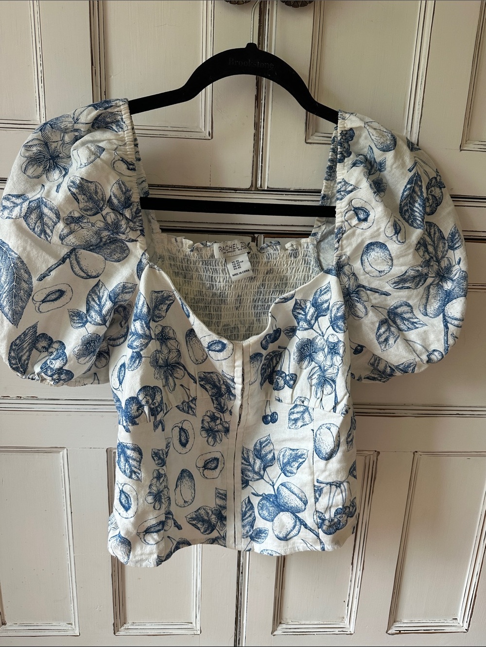 Rachel Zoe White and Blue Floral Puff-Sleeve Crop Blouse